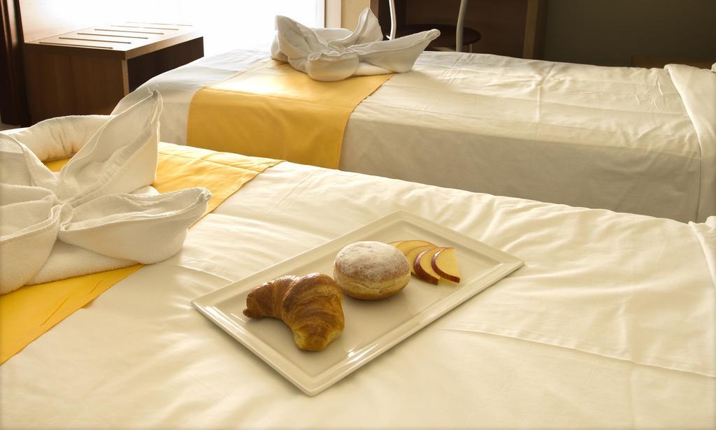 Hotel La Fenice Λινιάνο Σαμπιαντόρο Δωμάτιο φωτογραφία